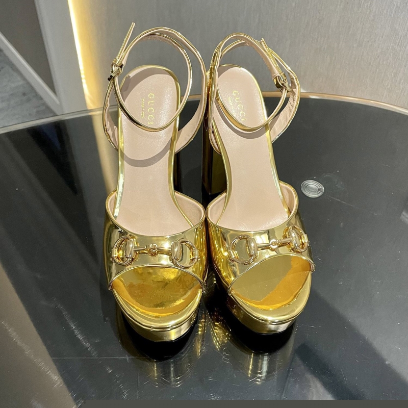 G*u*i high heels
